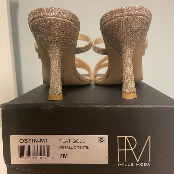 Ostin Metallic Fabric Square Toe Dress Sandals, play gold, size 7M, - Picture 2 of 5